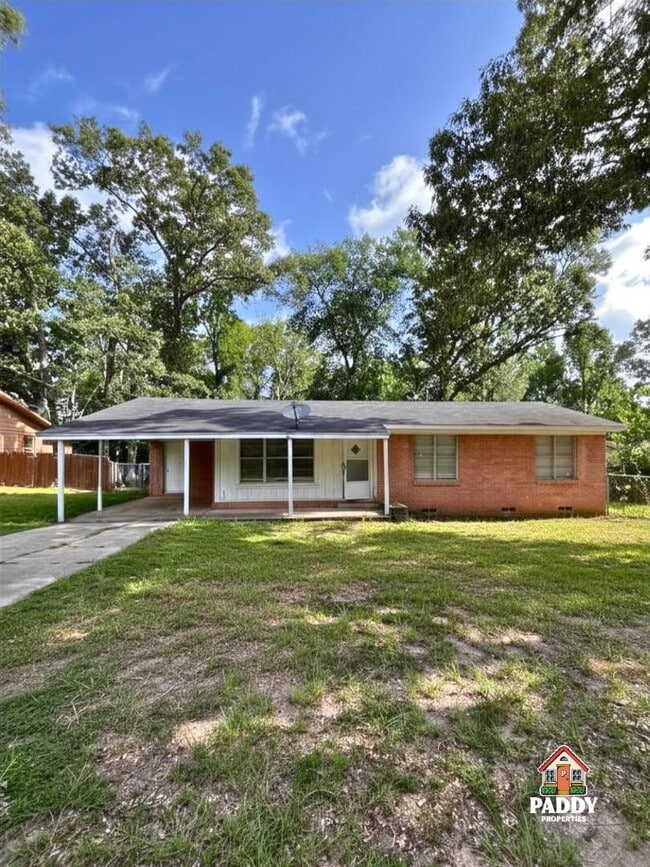 Photo - 411 Redbud Ln