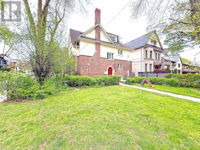 Photo - 42 Glencairn Ave Unit B