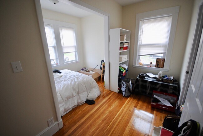 Photo - 15 Taylor St