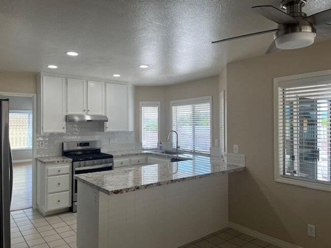 Photo - 4 bedroom Home in the heart of Temecula