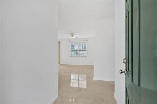 Photo - 106 Manley Ct