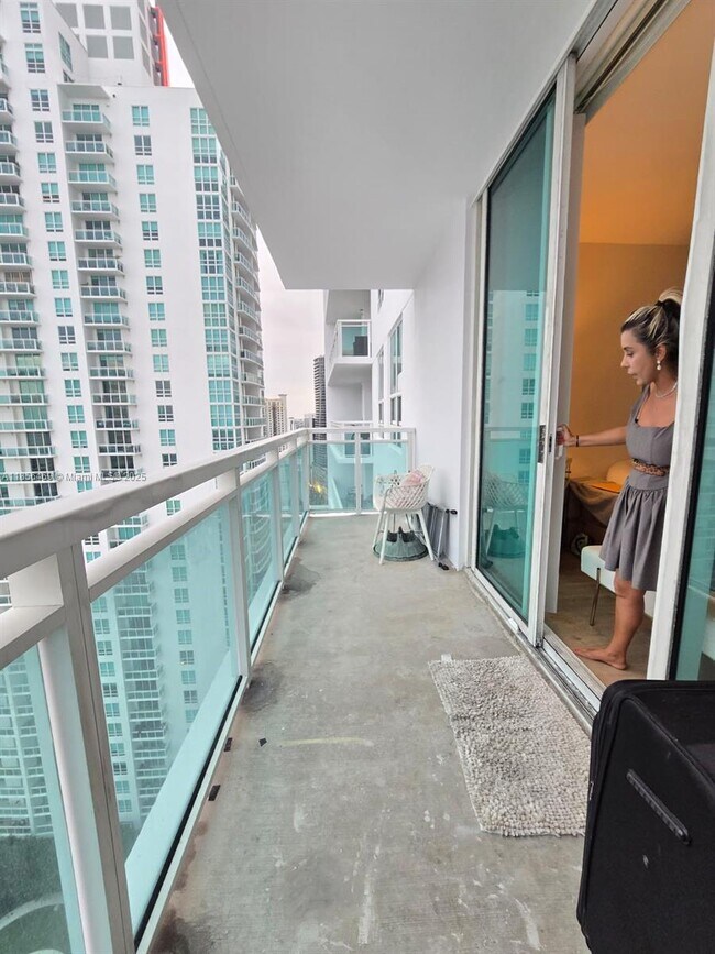 Photo - 950 Brickell Bay Dr Unidad 3009 Rental