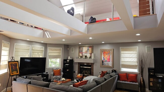 Photo - 133 Cedar St Unit Furnished Luxury in Fort Hill