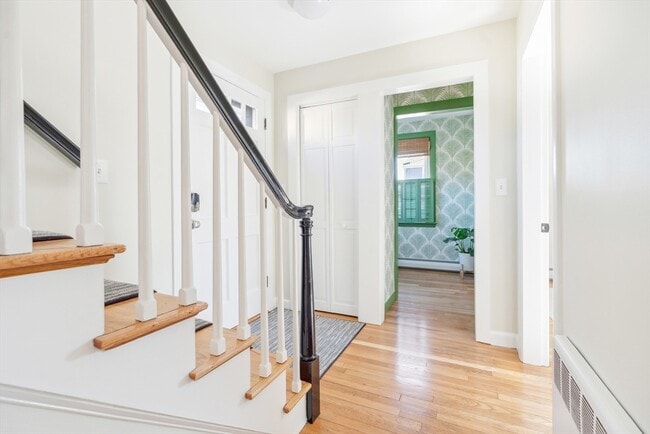 Photo - 1 Goodwins Ct