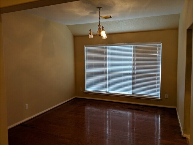 Photo - 27139 Pine Crossing Dr