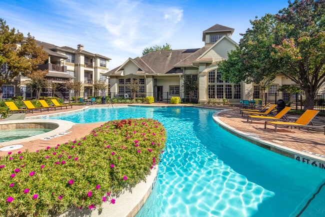 Building Photo - The Commons at Vintage Park