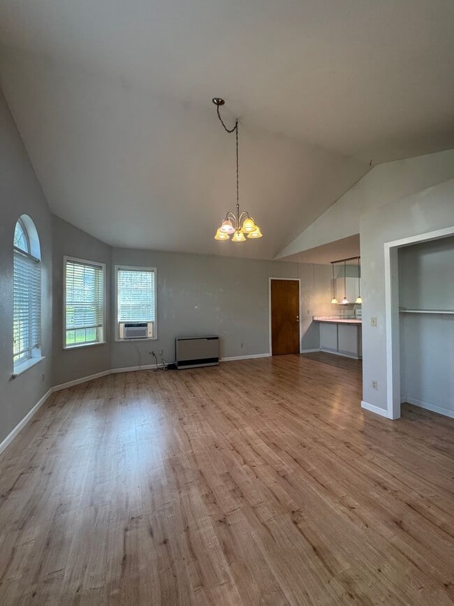 Photo - 404 Ruby St Unit #2
