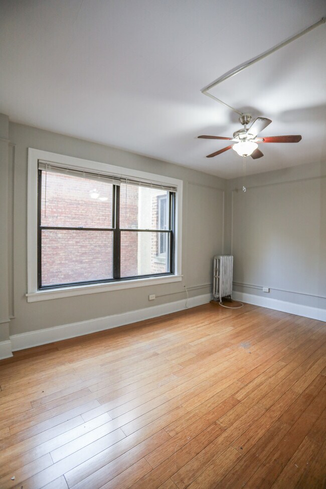 Photo - 5326 S Cornell Ave Unit 314