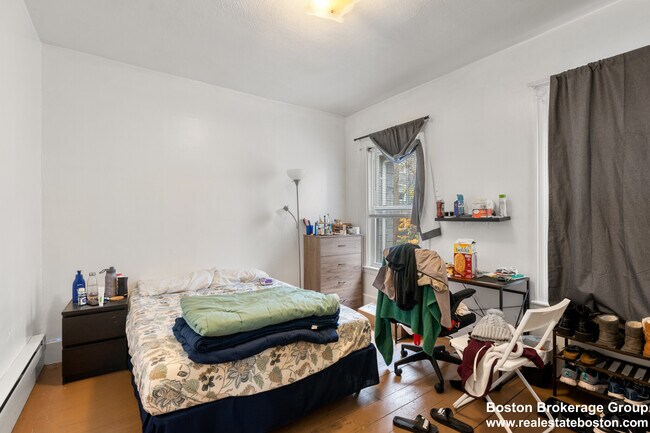 78 Hillside St Unit 3