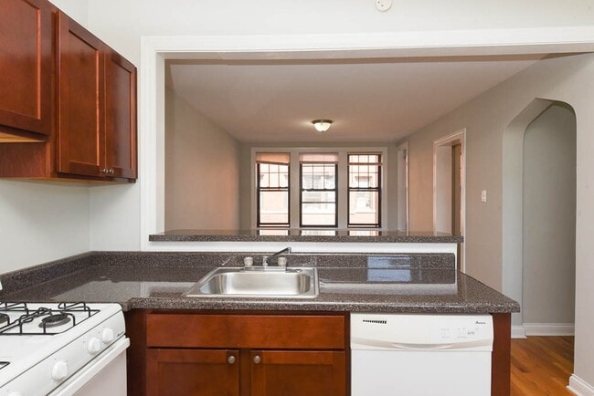 Photo - 4409 N Wolcott Ave Unidad 1P