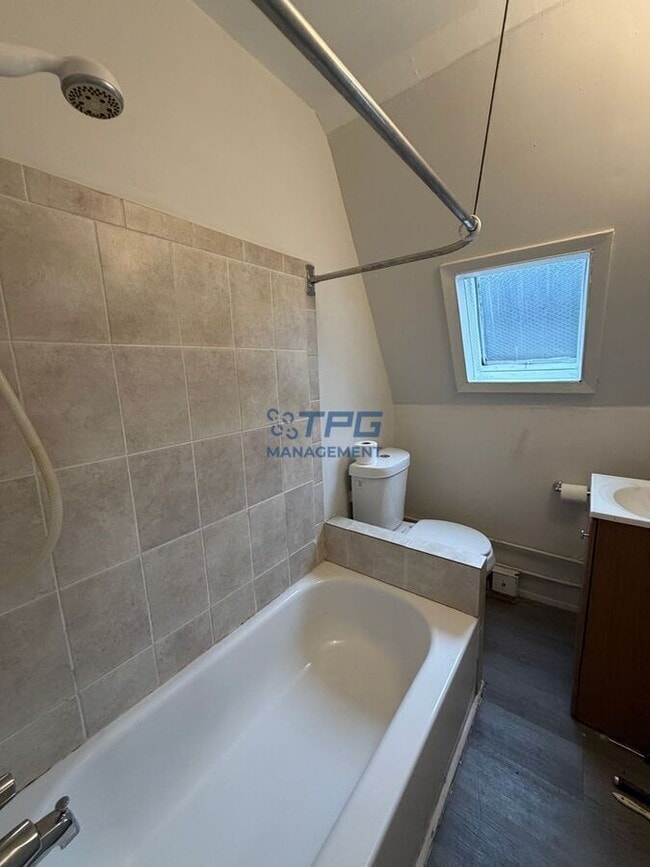 Photo - 854 S 15th St Unit 3