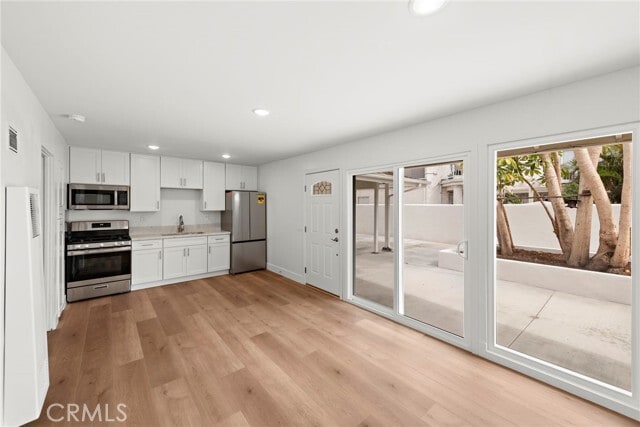 Building Photo - 240 Avenida Lobeiro