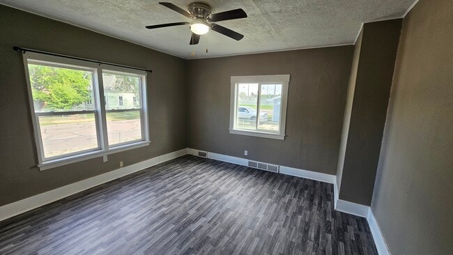 Photo - 210 N Lincoln Ave House