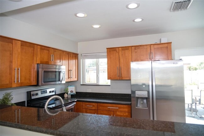Photo - 6240 NW 15th St Casa