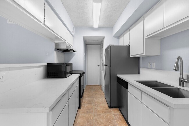 Building Photo - 2750 Holly Hall St Unit 1302