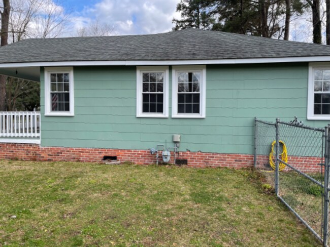 Photo - 203 S Withlacoochee Ave