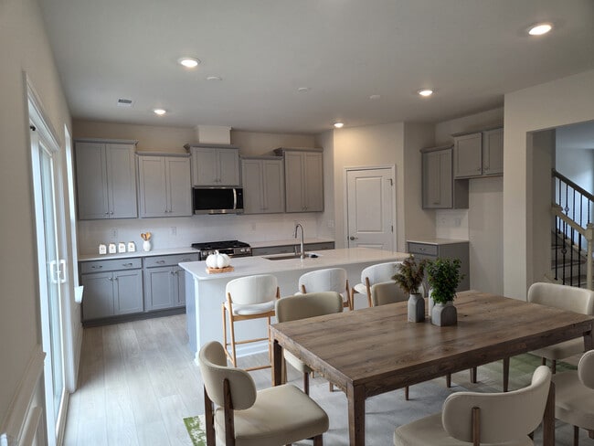 Photo - 1036 Bandon Dr