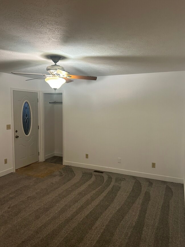 Photo - 1018 Avenue B St