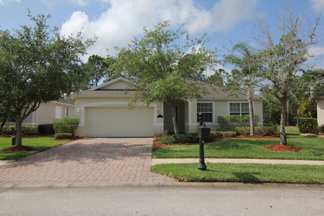 Photo - 523 Gardendale Cir SE