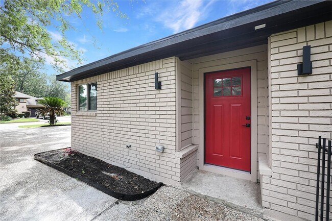 15 Presidio Rd