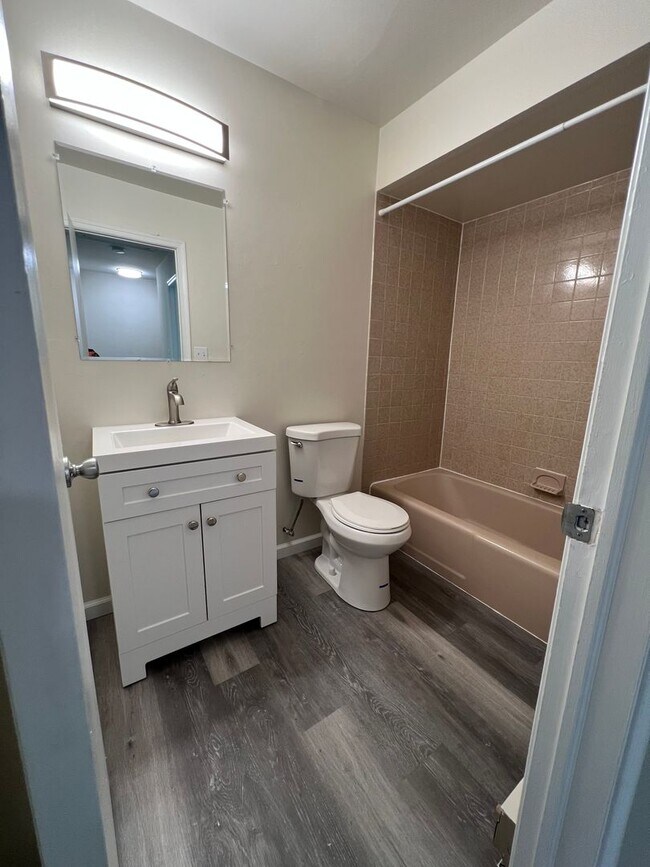 Photo - 3BR Townhome - Northampton School District