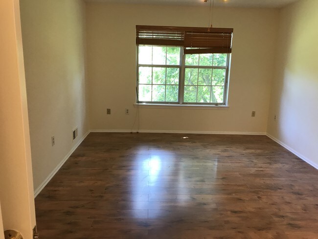 Photo - 29 Amberly Ct Unit 29