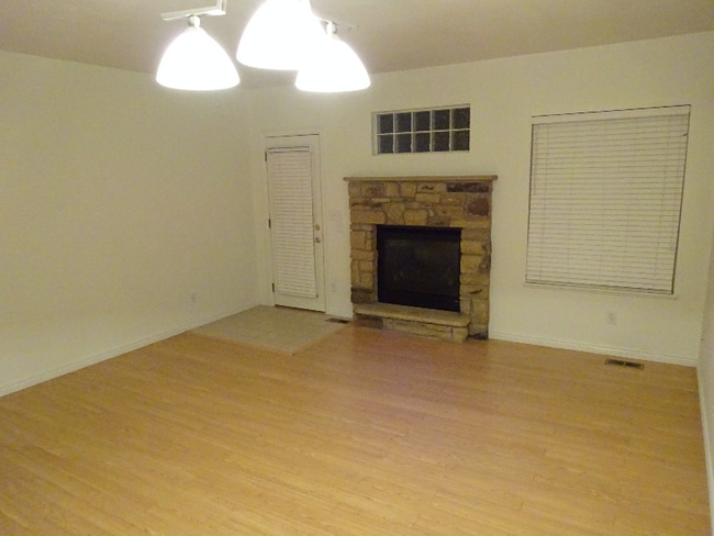 Building Photo - 2930 W Stuart St