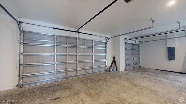 Building Photo - 1902 Northwest 28th Ave Rental