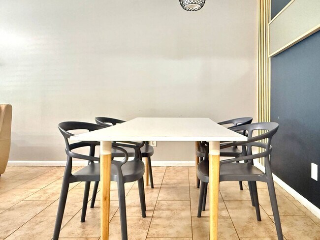 1275 Sweet Pine Dr Unit SI ID1299353P