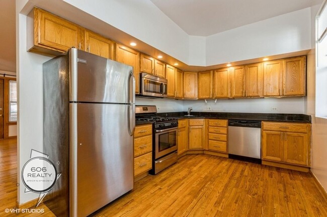 Photo - Beautiful Logan Square Apartments! Unit 3407-2