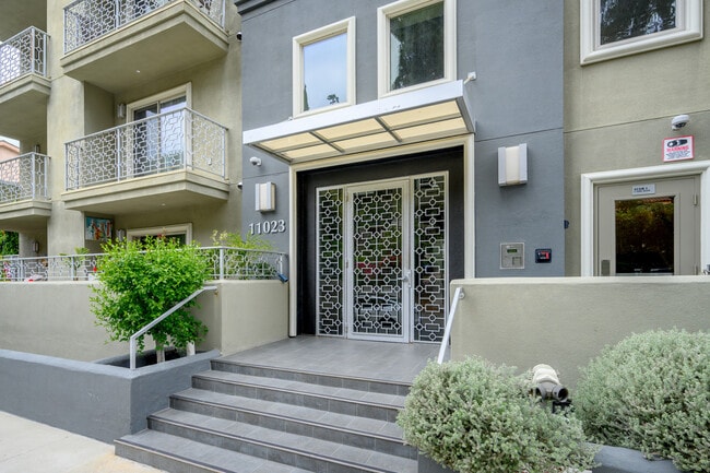 Photo - 11023 Fruitland Dr Unit 201