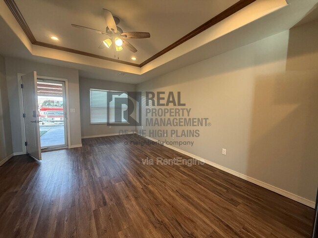 Photo - 13057 Raymond Rd