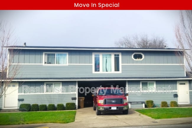 Photo - 714 SE 9th St Condo