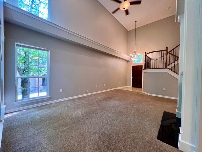 Photo - 564 S Pierremont Dr