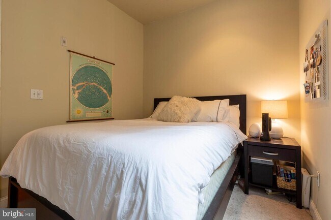 Photo - 1937 Spring Garden St Unit B