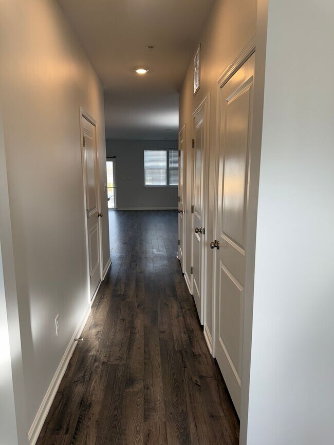 Photo - LARGE THREE BEDROOM TOWNHOME in PARKLAND SCHOOLS