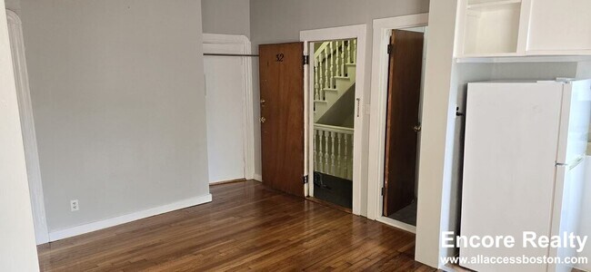 Photo - 41 Anderson St Unit 3-2