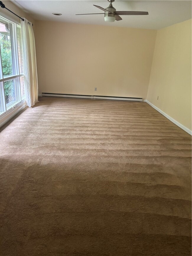 Photo - 115 Sharon Dr
