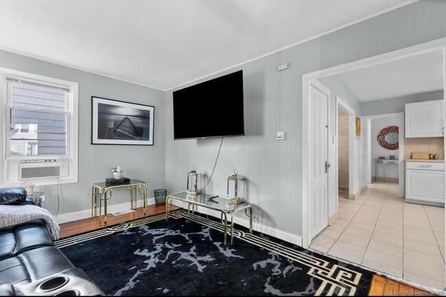 Photo - 24 Botsford Ave