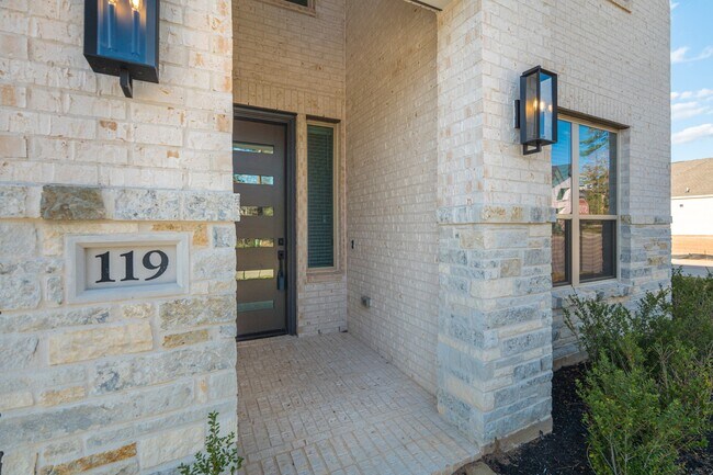 Photo - 119 Mockingbird Trails Dr