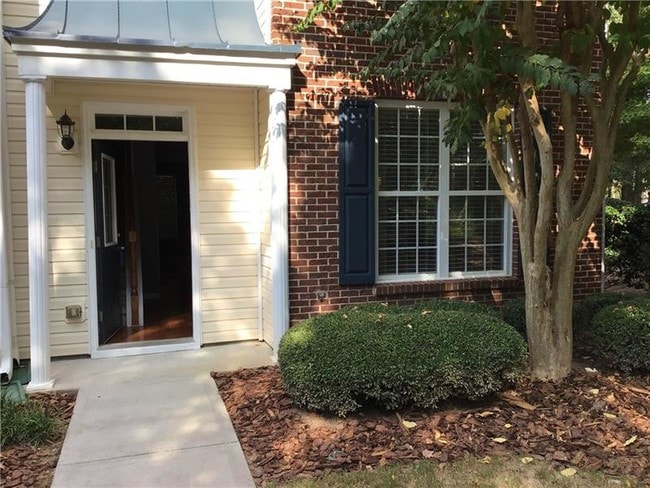 Photo - 105 Galecrest Dr