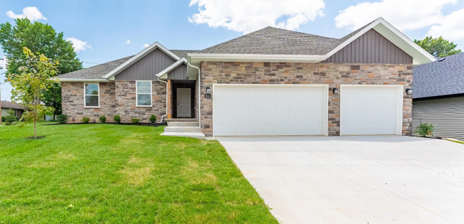 BRAND NEW 4 bedroom home in Copper Leaf- Nixa - BRAND NEW 4 bedroom home in Copper Leaf- Nixa