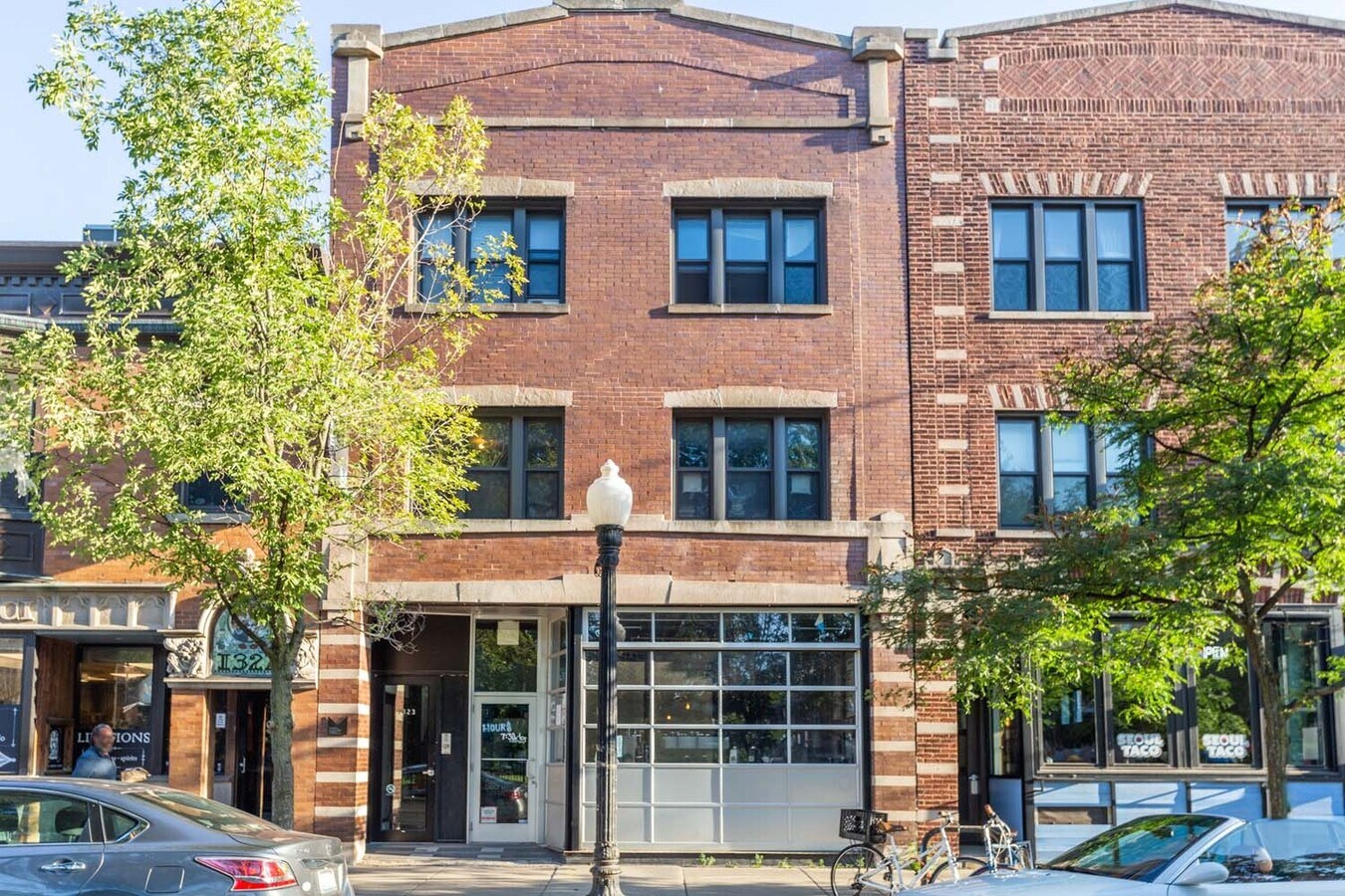 1323 E. 57th St - 1323 E. 57th St