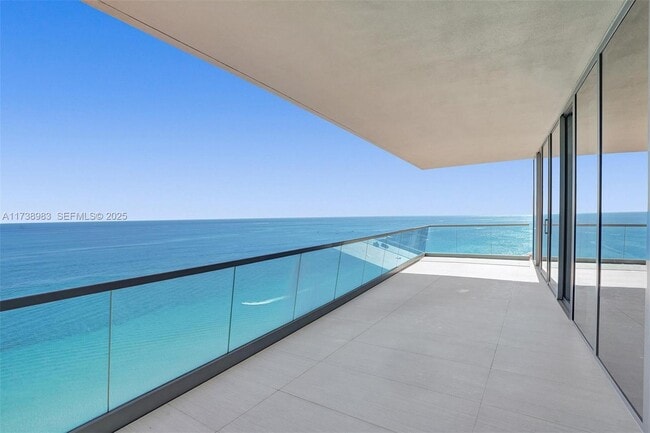 Photo - 18501 Collins Ave Unit 2704