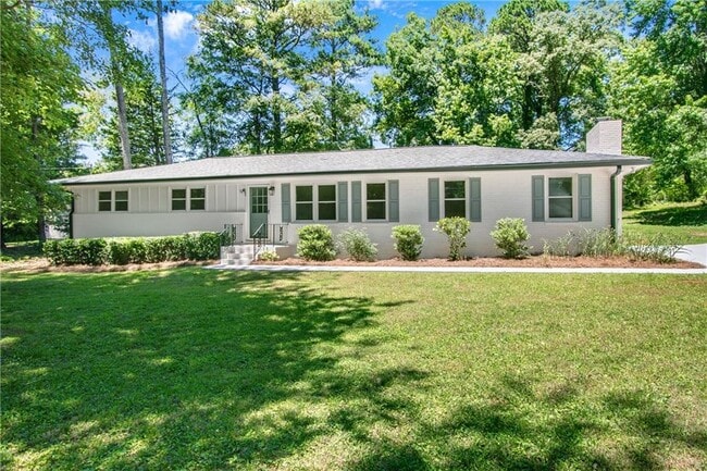 Photo - 1348 Ridgewood Dr SW