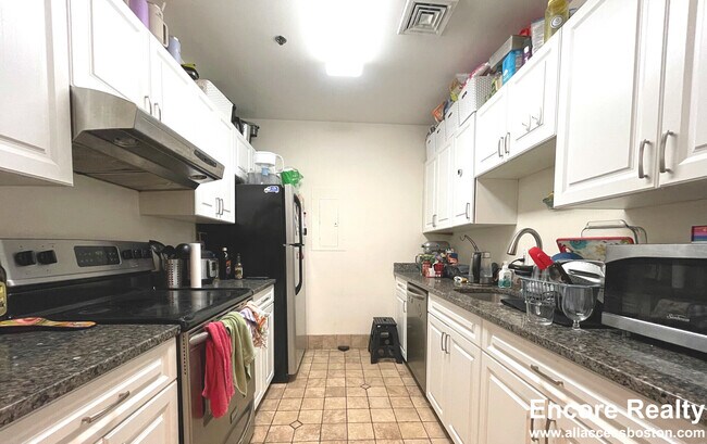 Photo - 4 Davis Ave Unit 3B