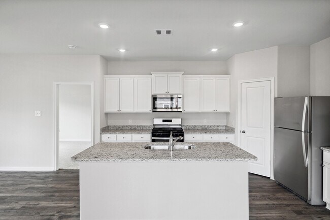 Photo - 21632 Lotus Elm St