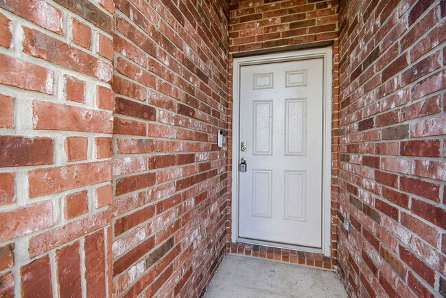 Photo - 5530 Redwood Summit Ln