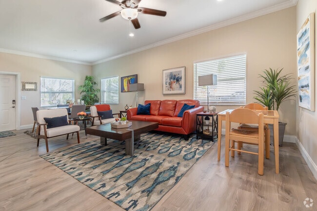 1BR, 1BA - 860SF Living Room