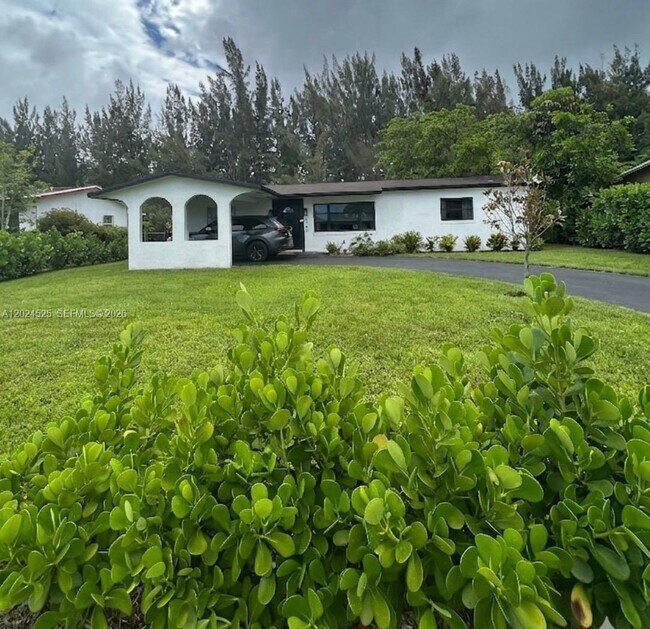 Photo - 5450 SW 55th Ave